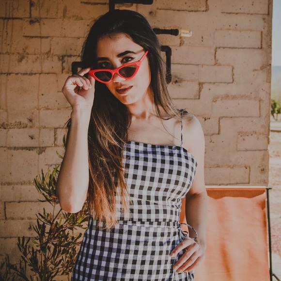 🚨24 HOUR SALE🚨*ONE LEFT*Life’s A Picnic Dress - Picture 3 of 8